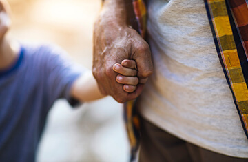 قيمنا: تطبيق وتنفيذ